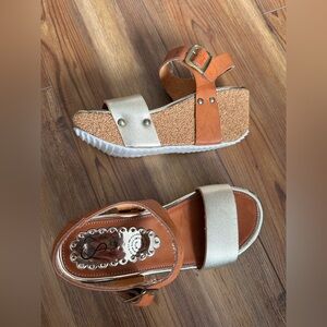 SARY Leather Platform Wedge Sandals | Tan & Gold | Size 9